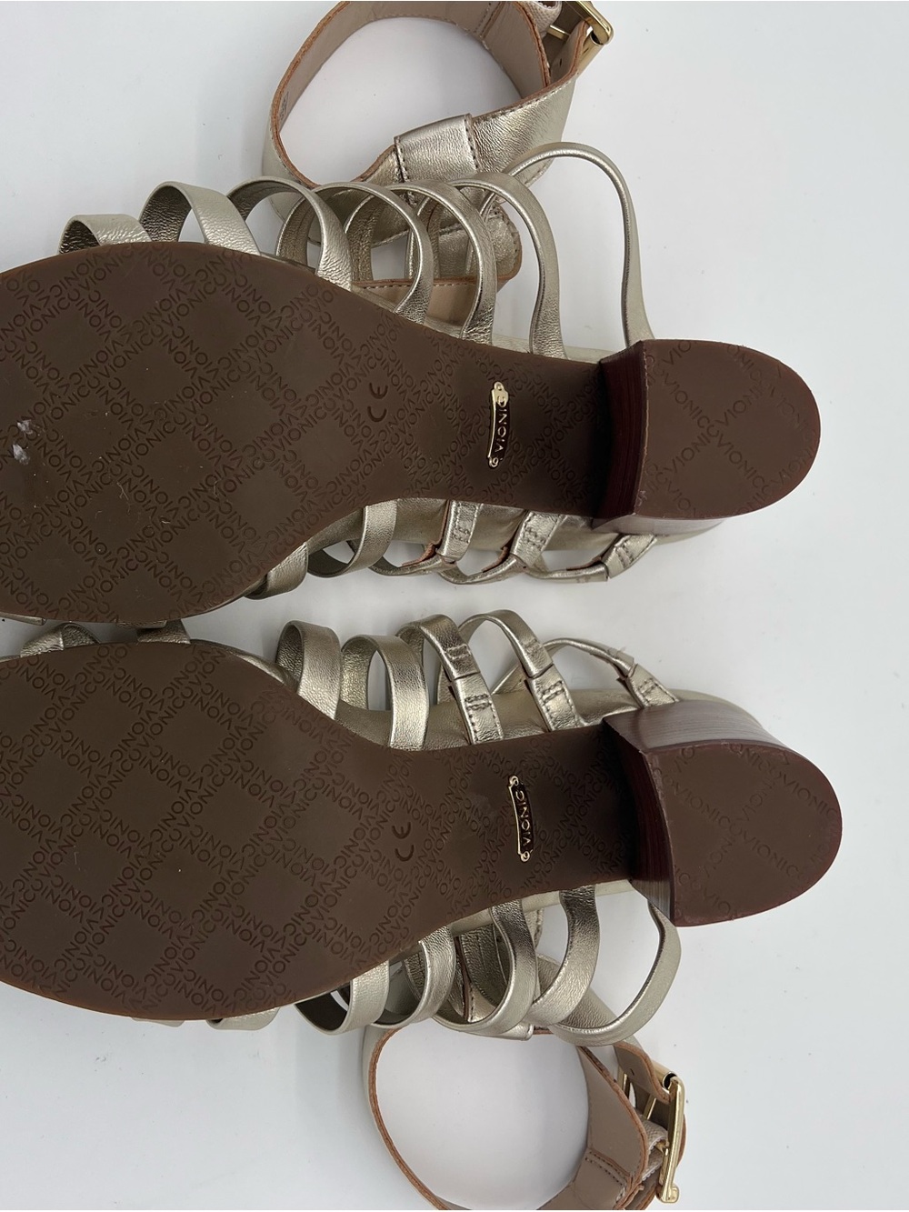 Vionic Metallic Strappy Gladiator Sandals - Gold size 8.5 - Picture 8 of 10